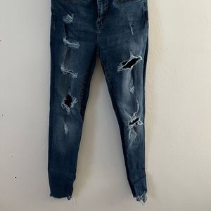 Aeropostale skinny blue jeans